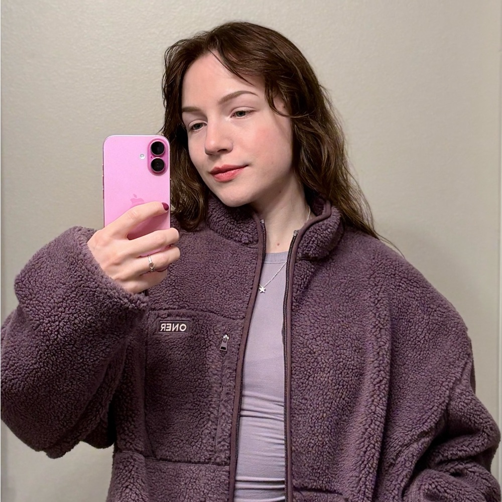 Meet your Posher, Abby